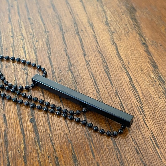 NEW Men’s 2 Pack Rectangle Iron Metal Pendant with Cuban Chain Necklace (26.8in) - Picture 6 of 7